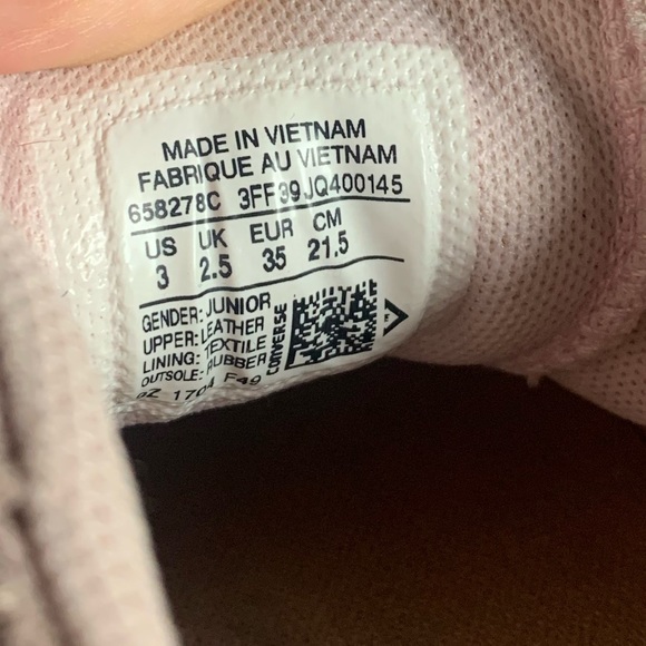 GIRLS PINK SUEDE CONVERSE SHOES - Picture 6 of 6